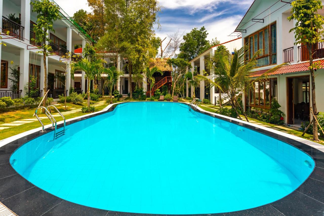 Caesar Phu Quoc Hotel Bagian luar foto