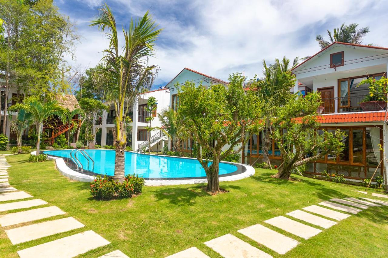 Caesar Phu Quoc Hotel Bagian luar foto